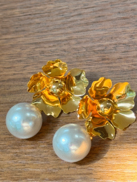 flower drop pearl earring
