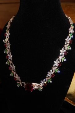 Ruby green stone look set
