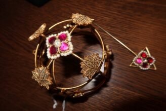 Hair bun accessory