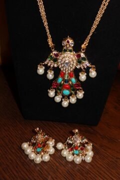 Eagle pendant necklace set